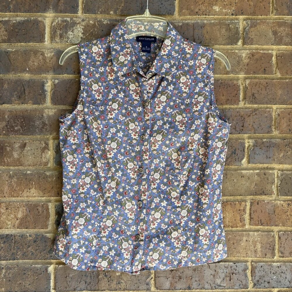 Ann Taylor Sleeveless Button Up Top, 100% Cotton Size 6 Blue Floral
